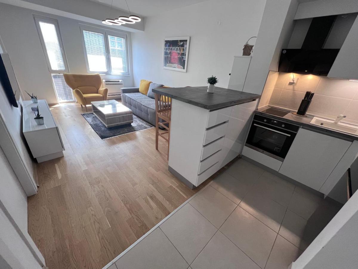 Urban Apartment 斯科普里 外观 照片